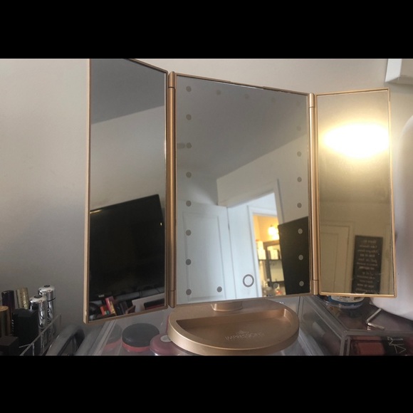 IMPRESSIONS LED Vanity cosmetics mirror - Picture 2 of 4